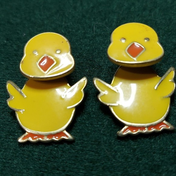 AIM Earrings Ducks Yellow enameled Front to back 1" - Picture 1 of 4